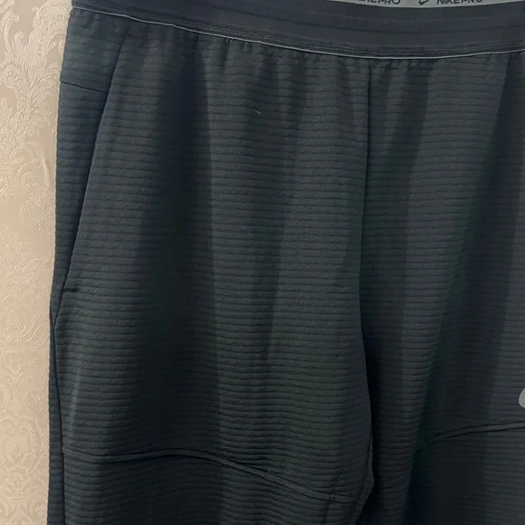 Nike Black Athletic Pants - Picture 4 of 11